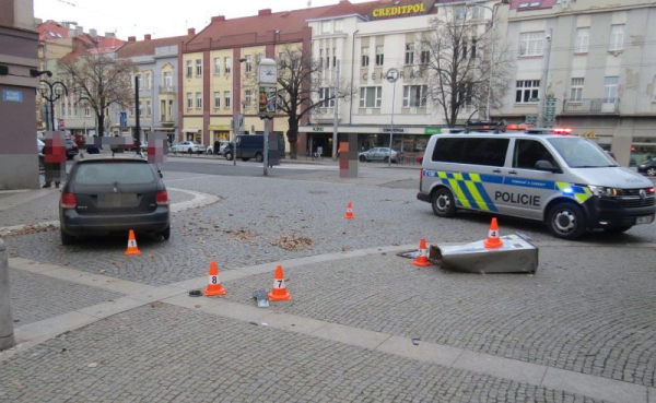 Policie obvinila muže z pokusu vraždy, v Hradci Králové úmyslně srazil chodce